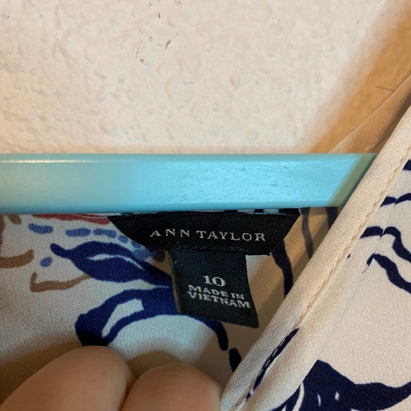 ANN TAYLOR Cream Lace Floral Short Sleeve Dress - Picture 5 of 8